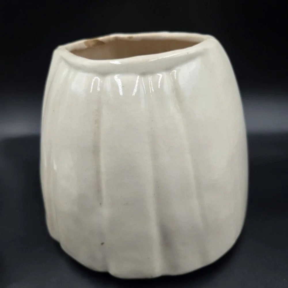 Vintage‎ McCoy 1940s Figural Woman Cookie Jar Pottery Raised Cookies